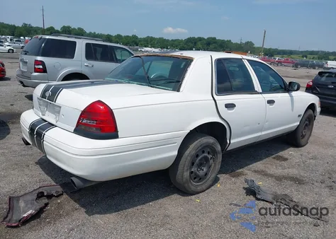 2011 Ford Crown Victoria Police Interceptor from USA, damaged, VIN 2FABP7BV9BX117009